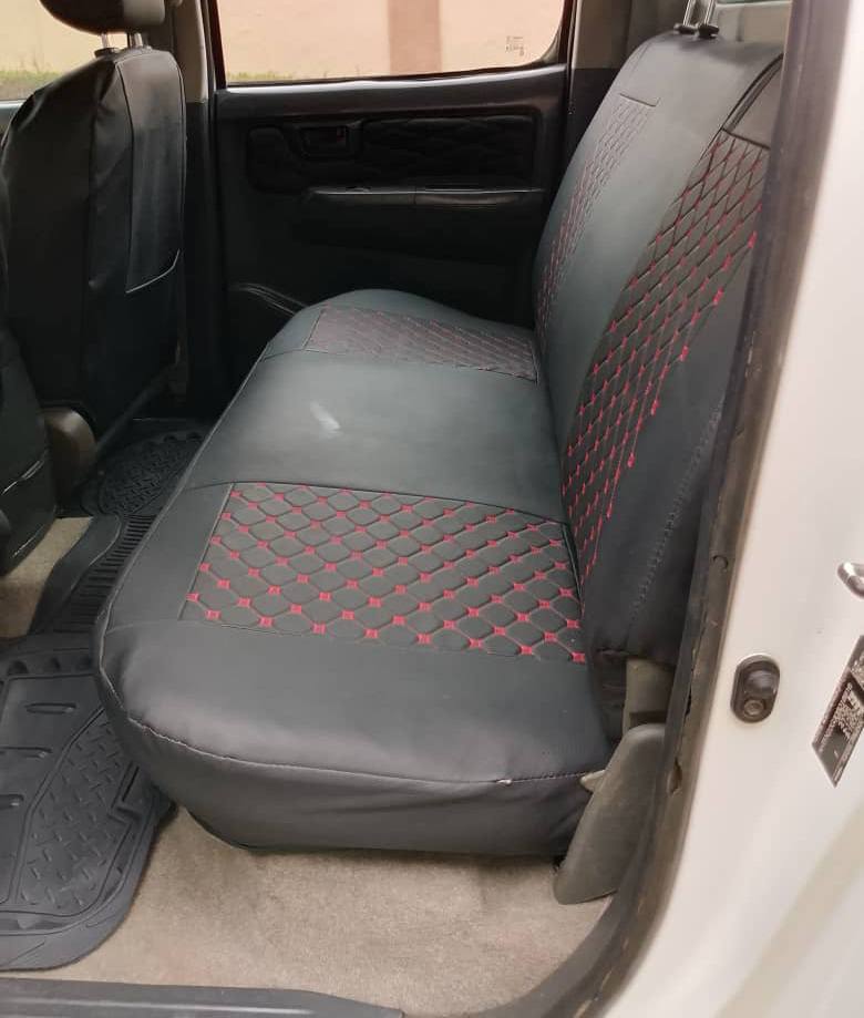A picture of Clean Used 2014 Toyota Hilux Automatic with Auxiliary