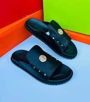 A picture of Mensandles