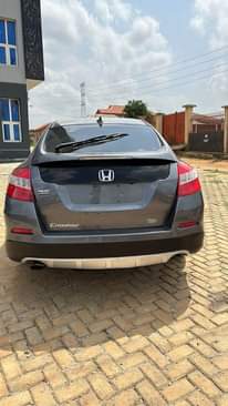 A picture of HONDA CROSSTOUR