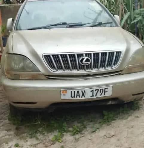 A picture of Lexus harrier