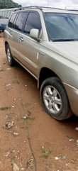 A picture of Toyota Highlander 04