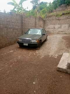 A picture of Mercedes 190e
