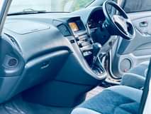 A picture of TOYOTA HARRIER ON SALE