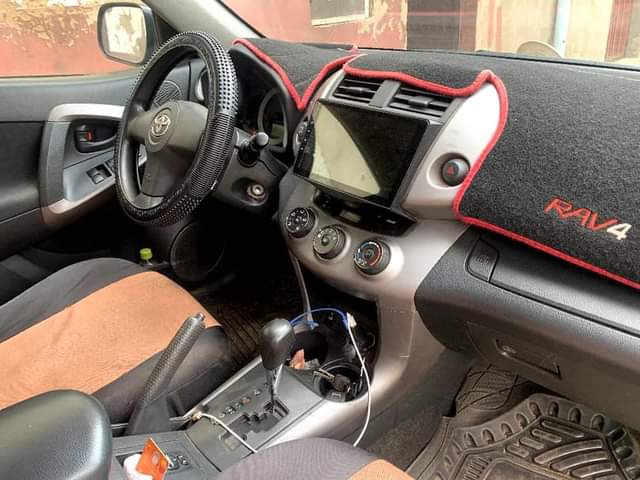 A picture of Toyota Rav 4