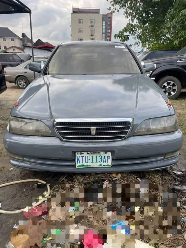 A picture of Toyota crown