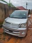 A picture of Toyota noah