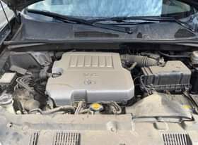A picture of Toyota Highlander 2012 forsale keyless