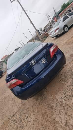 A picture of A vgood buy registered camry le 2008model neatly and well