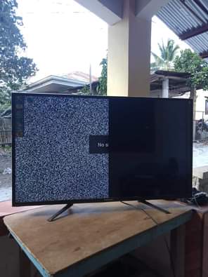 A picture of TV repairs cal now 0750767302 0774059246