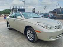 A picture of 2004 Lexus ES 330 paint on first good engine good
