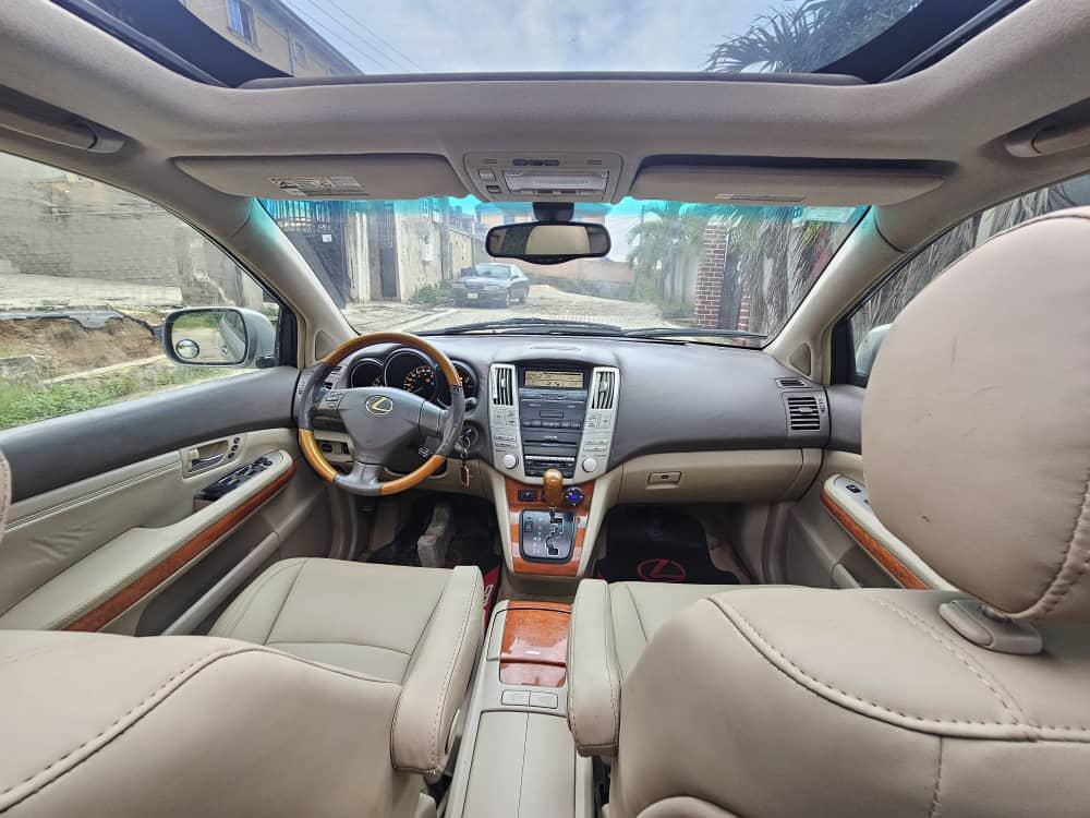 A picture of This is extremely clean lexus rx330 2004 model clean in