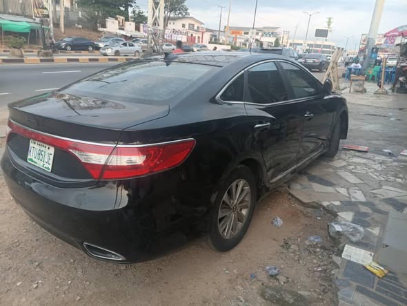 A picture of 2013 Car hyundai