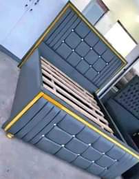 A picture of GREENPILLOW ELEGANT FURNITURES TZ