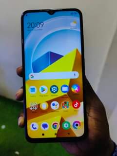 A picture of Xiaomi poco m5 Storage 128gb 6gb ram 5g At 550