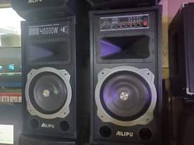 A picture of Speakers