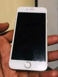 A picture of Iphone 6 GB 16