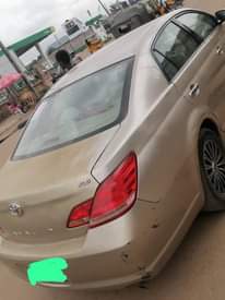 A picture of First Body Toyota Avalon 2006