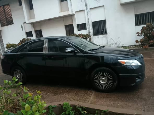 A picture of Toyota Camry Sport 08033467634