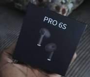 A picture of Airpods pro....