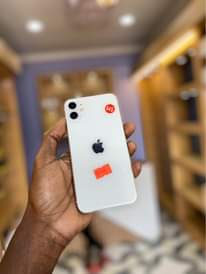 A picture of Iphone 11 Used Dubai