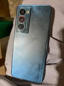 A picture of camon 18 premier 256
