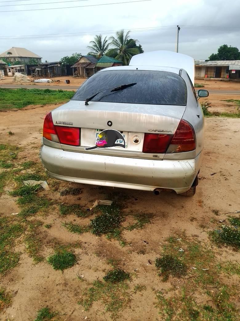A picture of Mistibushi car