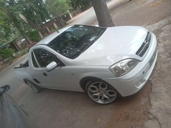 corsa utility