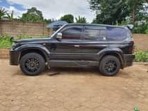 A picture of Toyota Prado