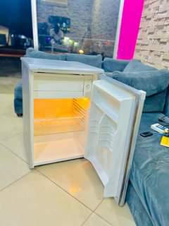 A picture of Frij linapoza na kugandisha 260k piga simu 0748499764
