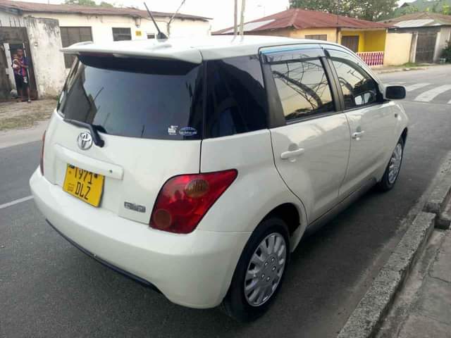 A picture of Toyota ist