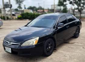 A picture of Honda Accord 2007 model aka Dc for sale Clean body