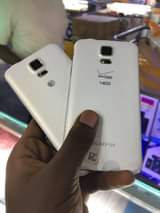 A picture of Oppo A83 57 Sumsung notes S 5