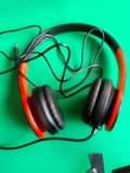 A picture of Phone ball and beats All 170000 If ur interested call