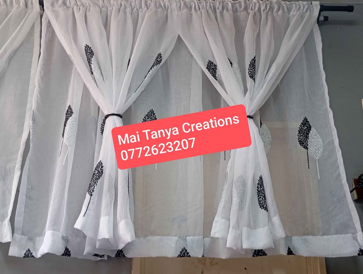 classifieds/curtains