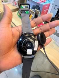 A picture of Samsung galaxy watch 5 0687359535