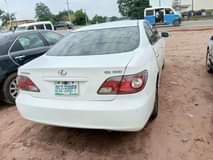 A picture of Lexus ES 300