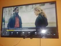 A picture of Smart plus 32 digital tv