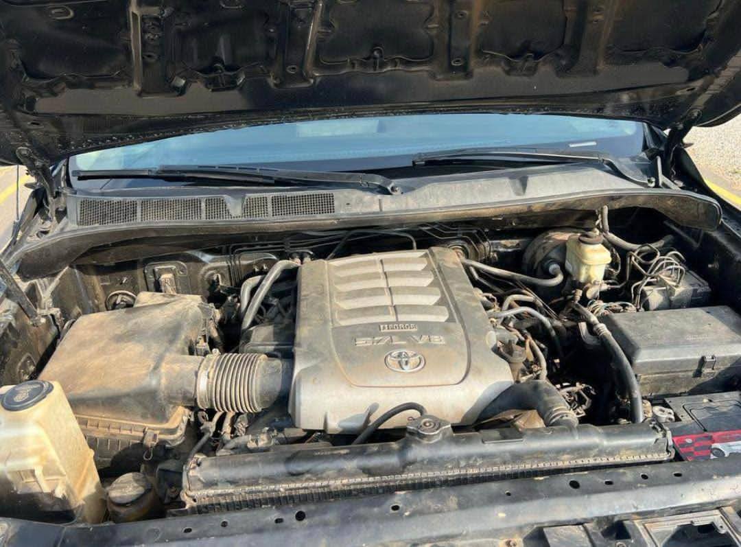 A picture of  2013 Toyota Tundra Heavy Duty Beast Powerful V8 Engine