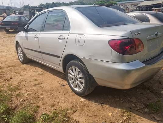 A picture of Distress Very sharp Toyota Corolla LE 2004 everything blessed with