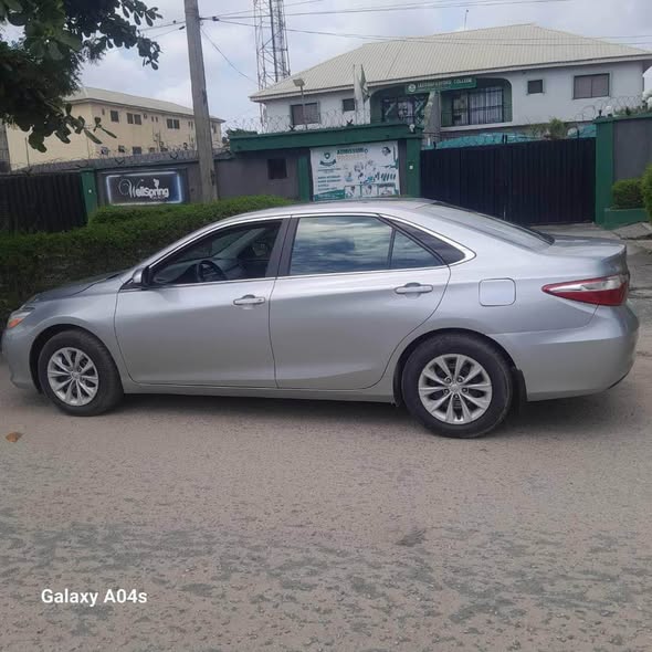 A picture of Toyota Camry 2016