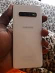 A picture of UK used Samsung Galaxy s10 plus