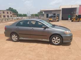 A picture of 04 Corolla with sounds engine smooth automatic transmission chiling AC
