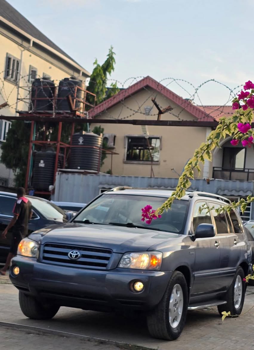 A picture of 2006 Toyota Highlander Available Features Foreign Used V6 Engine 4Wheel