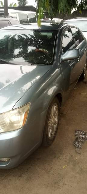 A picture of Toyota Avalon 2008 model Engine and gear percent A C