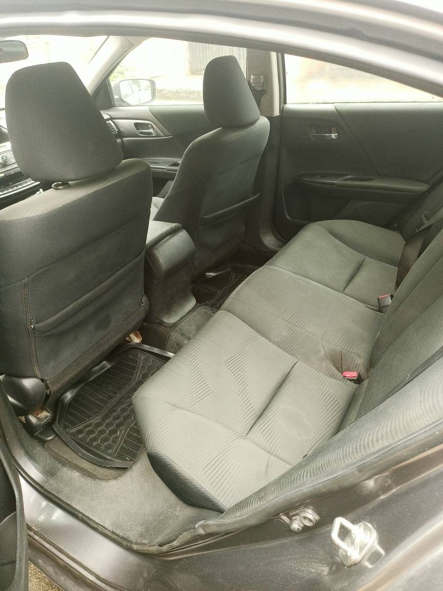 A picture of Honda Accord 2017