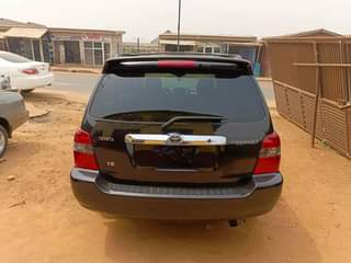 A picture of Toyota highlander 2006
