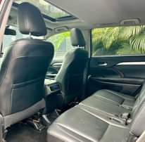 A picture of Just landed 2014 Toyota Highlander to 2019 reverse camera power