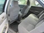 A picture of Camry 2004 and Corolla 2005 for sale