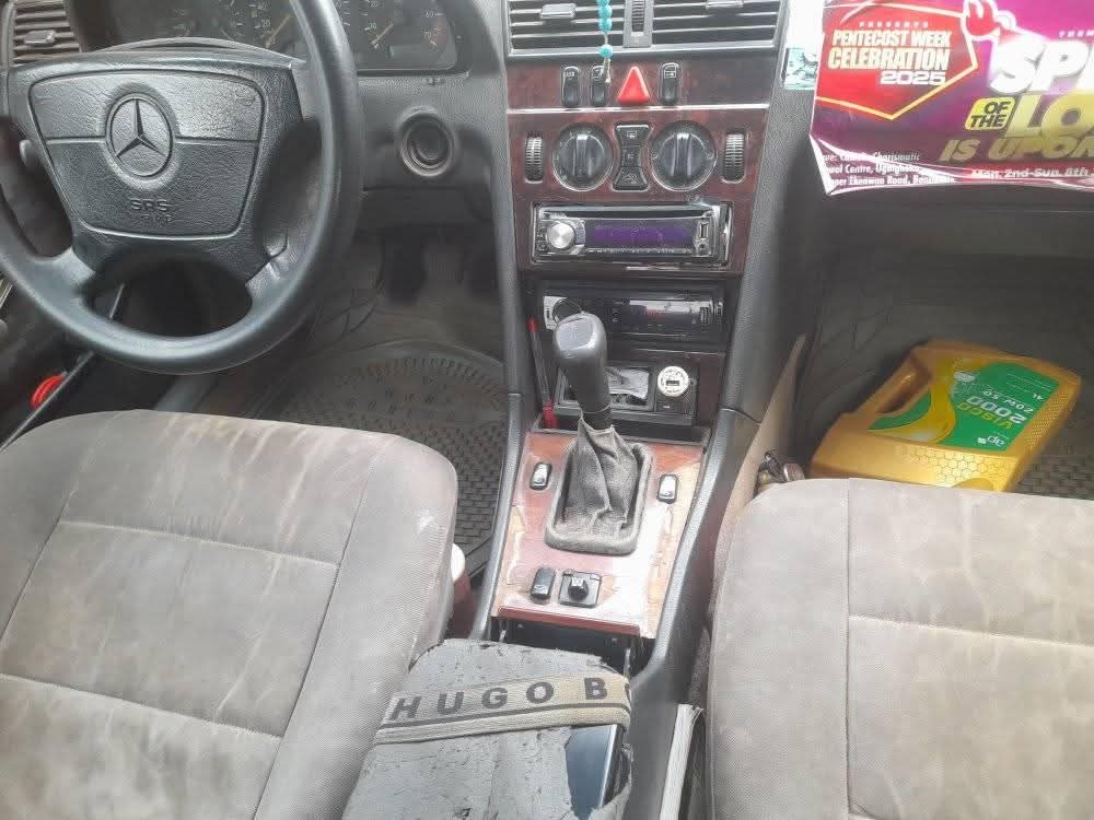 A picture of 2000 Mecedes benz c class