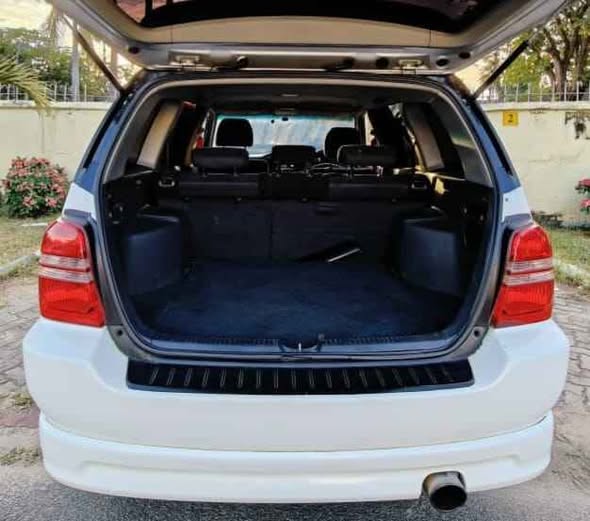 A picture of TOYOTA KLUGGER